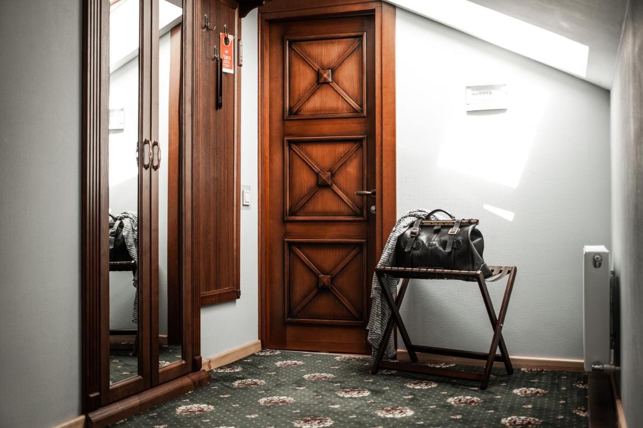 Hotel Ekaterinoslav à Dnipro Extérieur photo