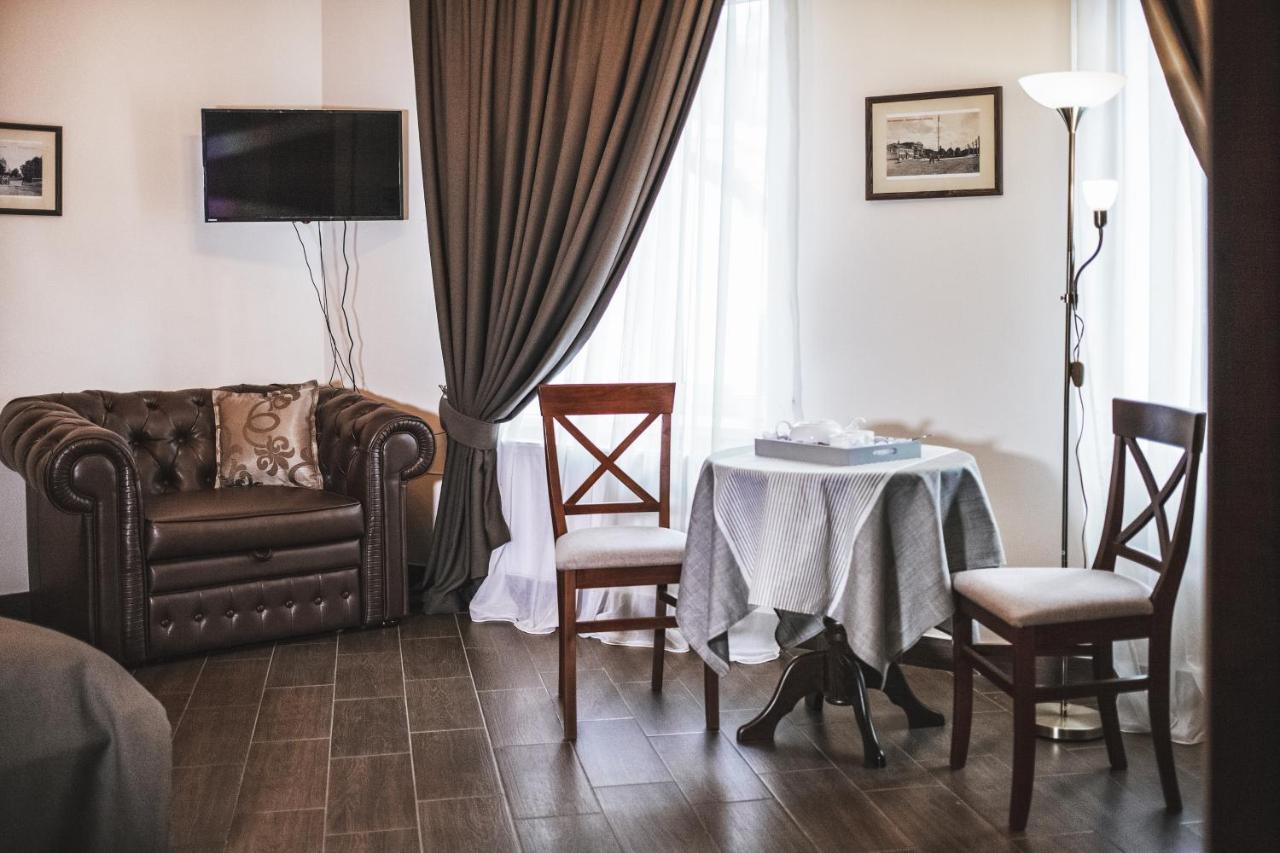Hotel Ekaterinoslav à Dnipro Extérieur photo