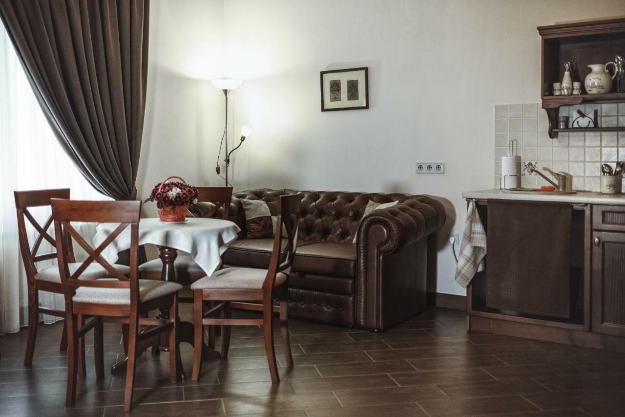 Hotel Ekaterinoslav à Dnipro Extérieur photo
